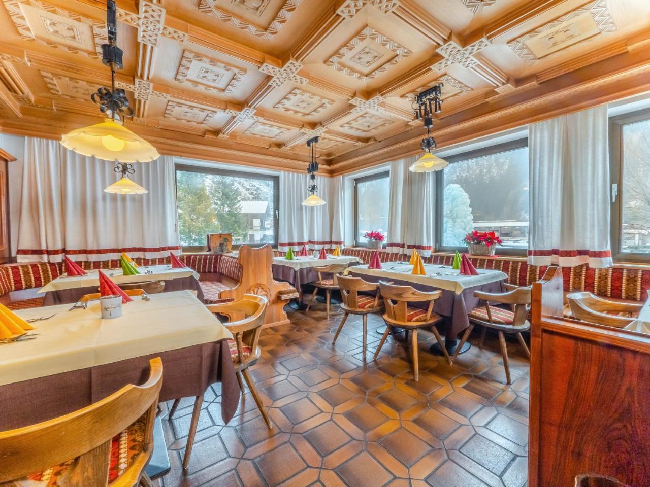 Hotel Pontives Ортизеи Экстерьер фото