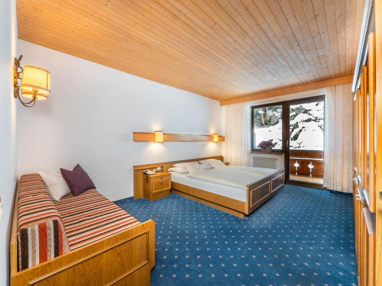 Hotel Pontives Ортизеи Экстерьер фото