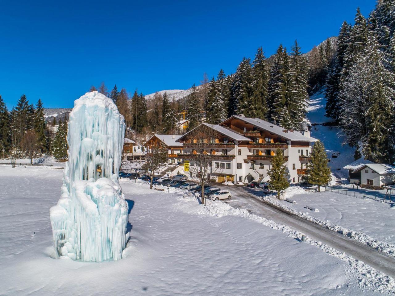 Hotel Pontives Ортизеи Экстерьер фото
