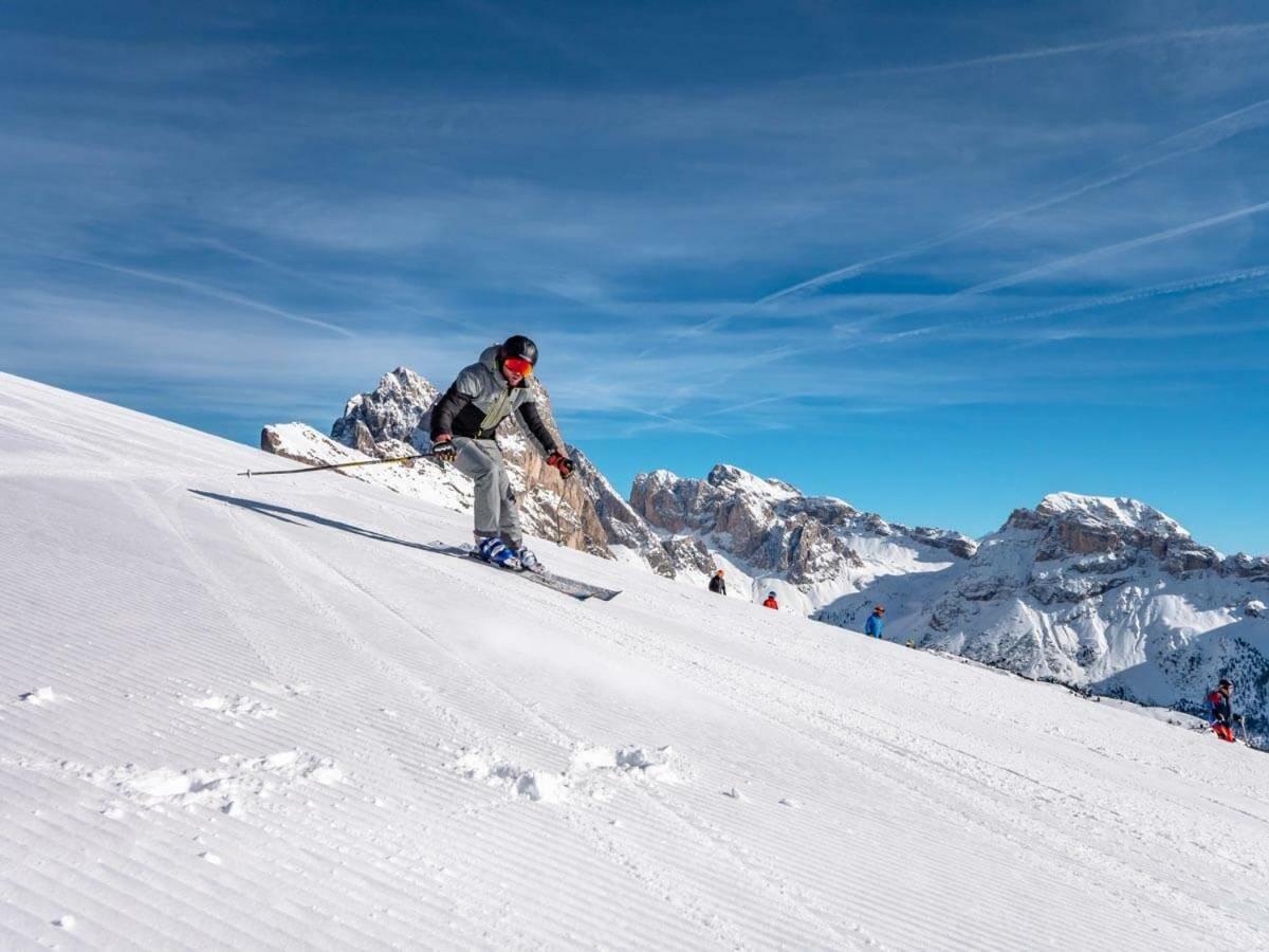Hotel Pontives Ортизеи Экстерьер фото